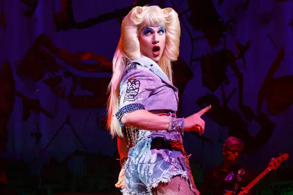Review Hedwig And The Angry Inch Starring Darren Criss And Lena Hall Touring Production